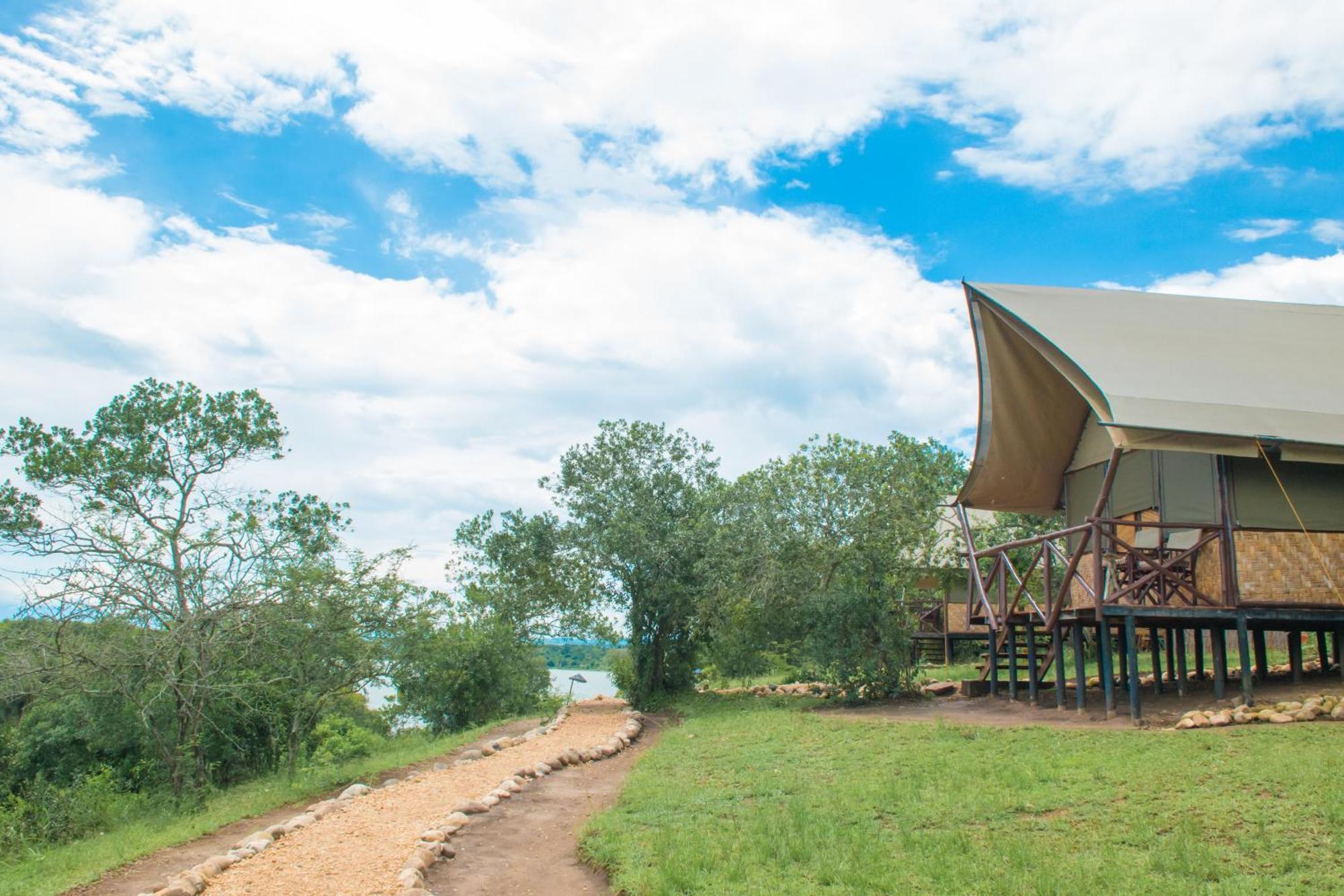 Queen Elizabeth Bush Lodge By Nature Lodges Ltd Katunguru Bagian luar foto